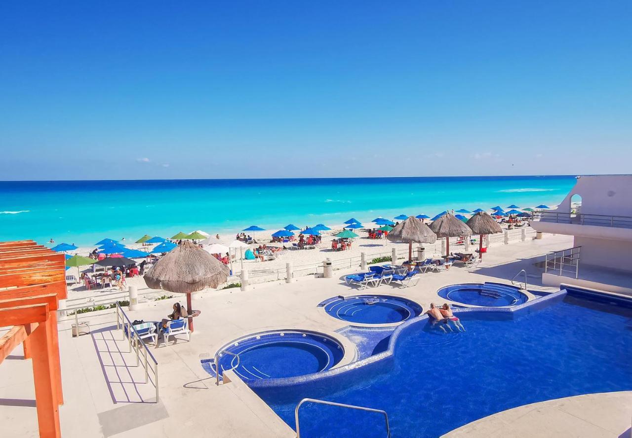 Villa Aurora Beautiful Beachfront Apartment แคนคูน ภายนอก รูปภาพ