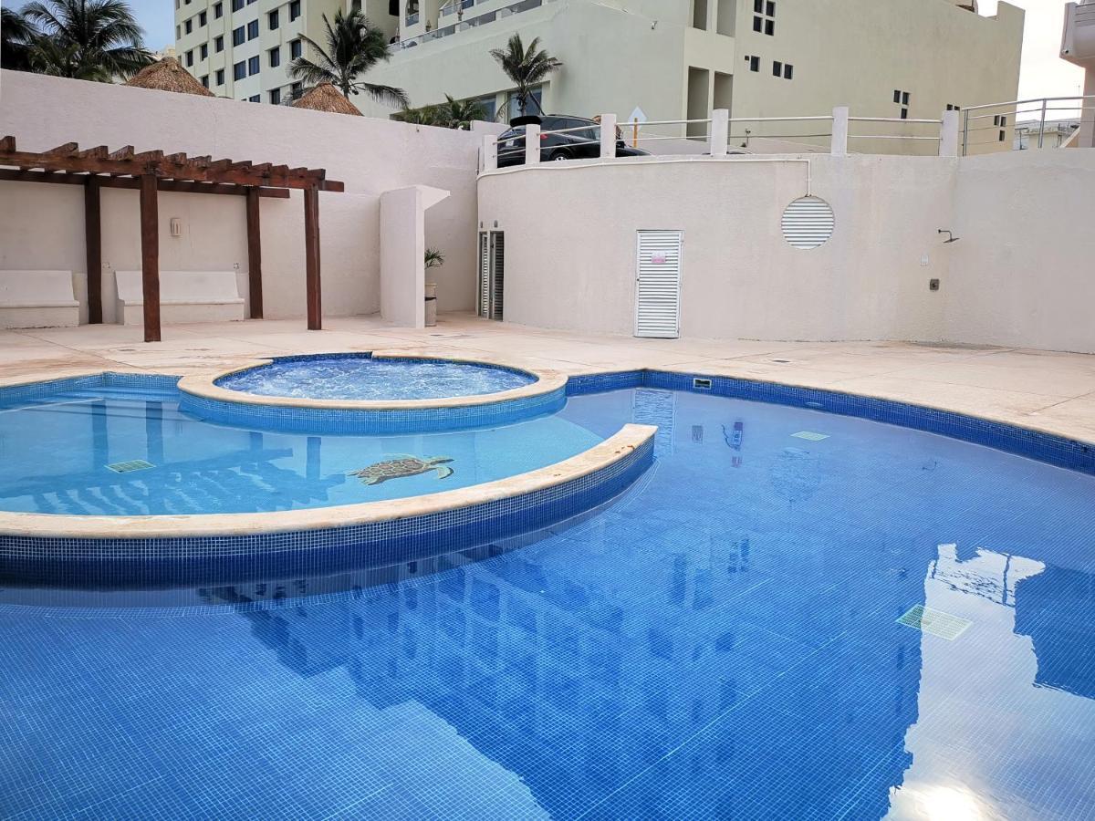 Villa Aurora Beautiful Beachfront Apartment แคนคูน ภายนอก รูปภาพ