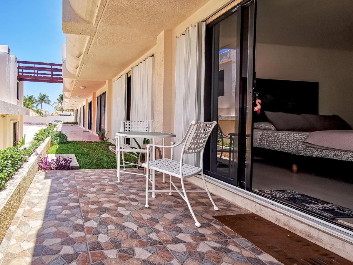 Villa Aurora Beautiful Beachfront Apartment แคนคูน ภายนอก รูปภาพ